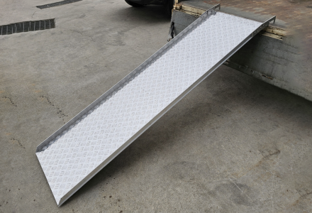 맞춤 하역대 제작 및 납품